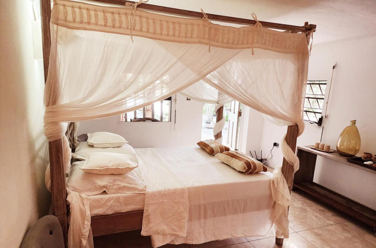 Perle Stone Studio- Bed And Breakfast Simpson Bay Zewnętrze zdjęcie