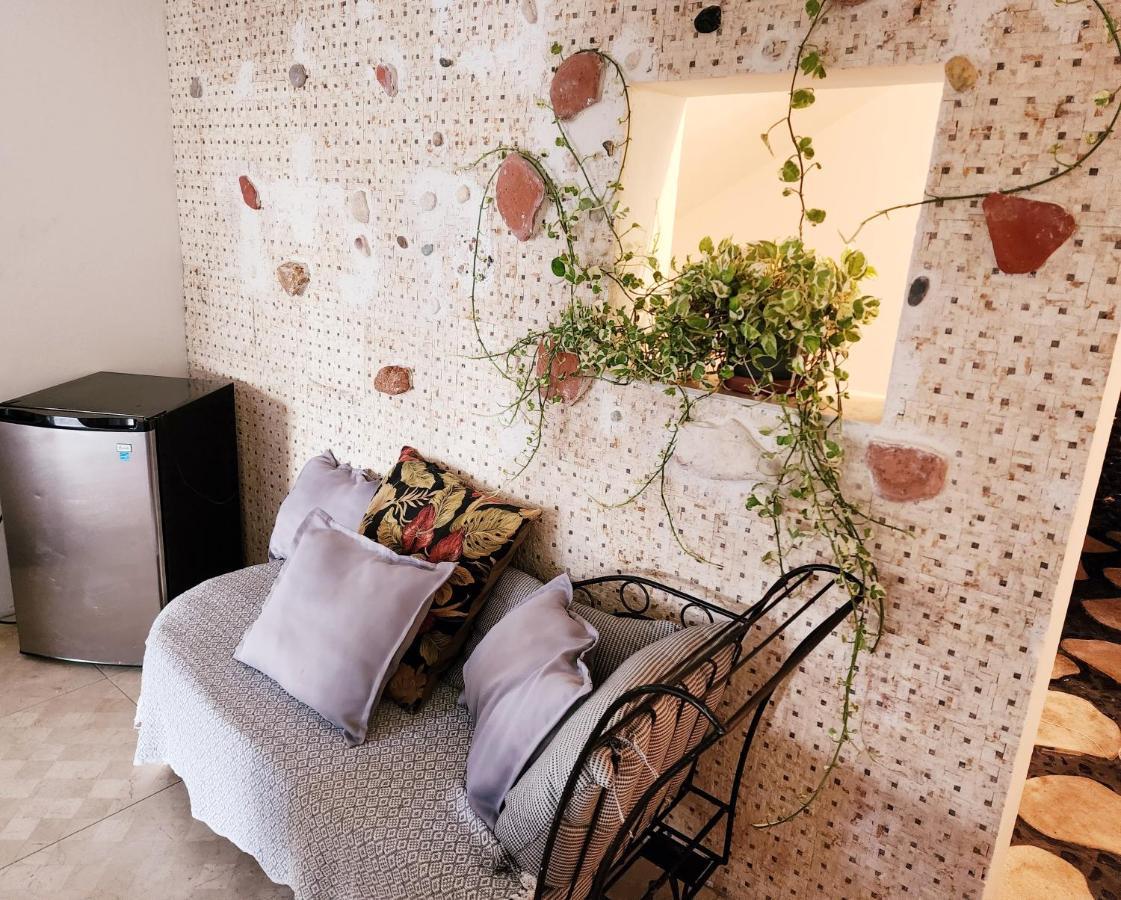 Perle Stone Studio- Bed And Breakfast Simpson Bay Zewnętrze zdjęcie